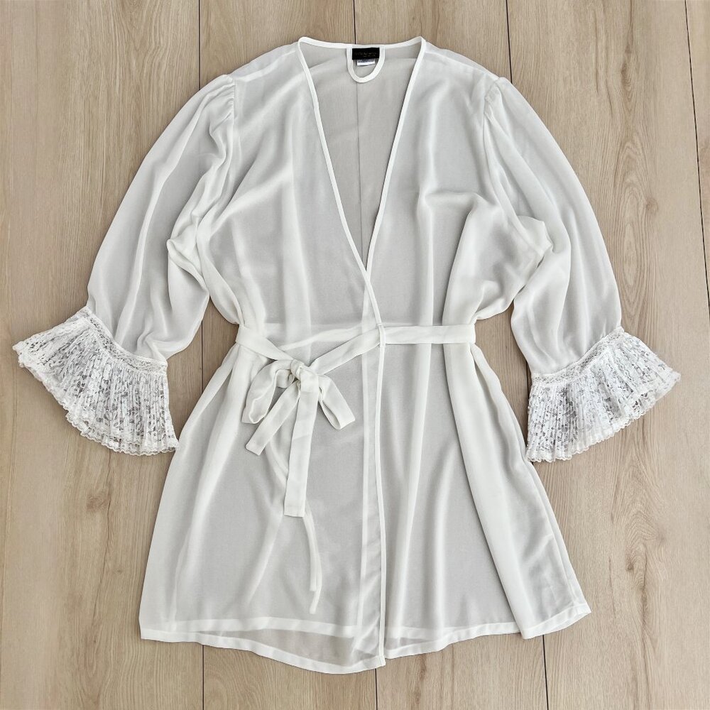 Vintage Seductivewear by Cinema Etoile Ivory Chiffon Robe w/ Lace Trim Sz Small